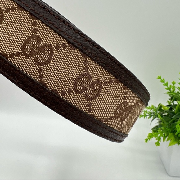 Authentic Gucci belt SizeM/L - Picture 11 of 12